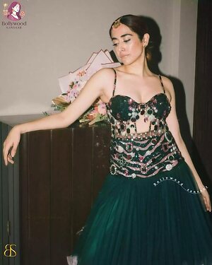 Jonita Gandhi leaked photo #6