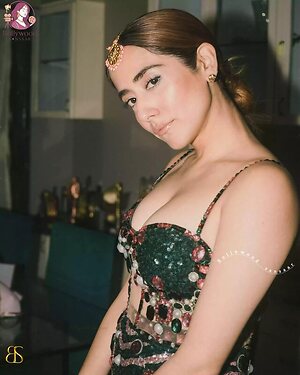 Jonita Gandhi leaked photo #7