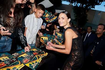 Jordana Brewster photo