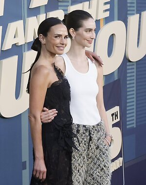 Jordana Brewster leaked photo #102