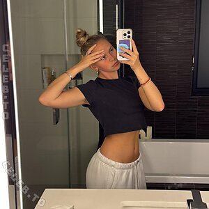 Jordyn Jones Nude Leaked Photo #4