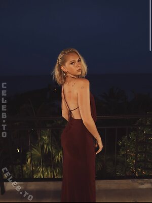 Jordyn Jones Nude Leaked Photo #11