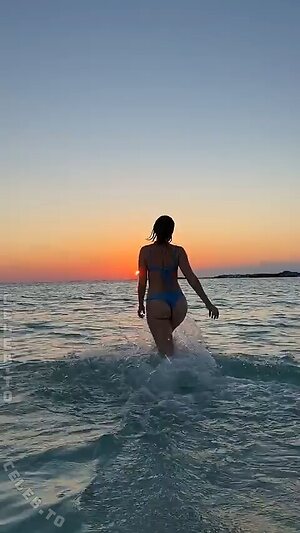 Jordyn Jones Nude Leaked Photo #34