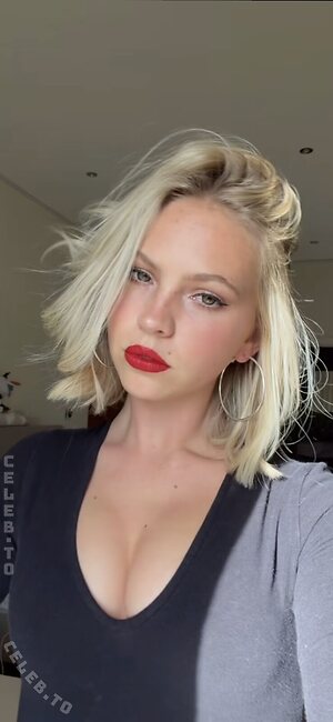 Jordyn Jones photo