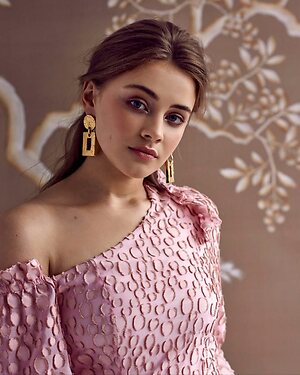 Josephine Langford leaked photo #4