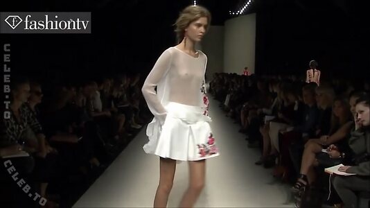 Josephine Skriver Nude Leaked Photo #6