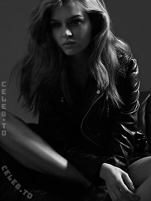 Josephine Skriver Nude Leaked Photo #30