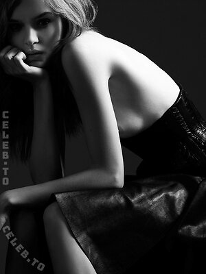 Josephine Skriver Nude Leaked Photo #37