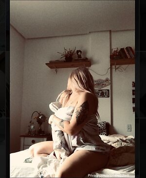 jrtt0 julia peituda leaked photo #4