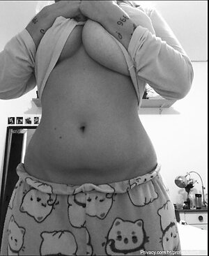 jrtt0 julia peituda leaked photo #5