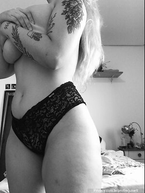jrtt0 julia peituda leaked photo #6