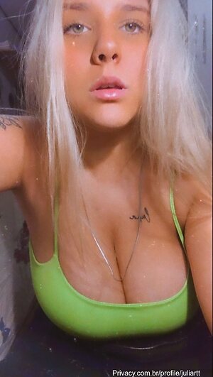 jrtt0 julia peituda leaked photo #16