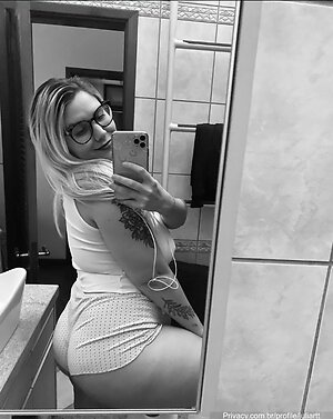 jrtt0 julia peituda leaked photo #17