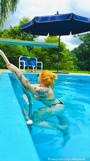 jrtt0 julia peituda leaked photo #28