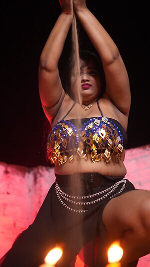Juhi Sharma leaked photo #6