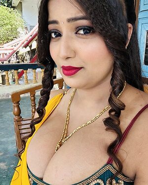 Juhi Sharma Nude Leaked Photo #10