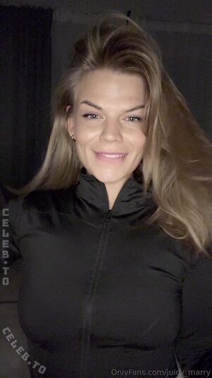 Juicy_Marry Nude Leaked Photo #3