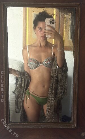 Jules LeBlanc leaked photo #3