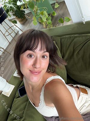 Julesari leaked photo #907