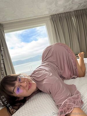 Julesari leaked photo #1022