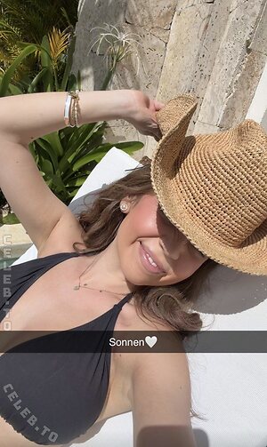 Julesboringlife Nude Leaked Photo #4