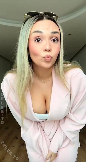 Julesboringlife Nude Leaked Photo #5