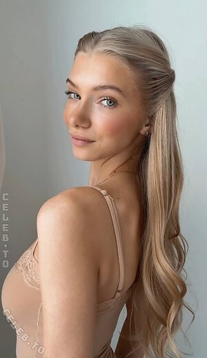 Juli Stellare Nude Leaked Photo #24