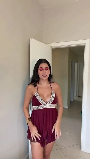 Julia Alvarenga leaked photo #12