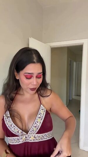 Julia Alvarenga leaked photo #13
