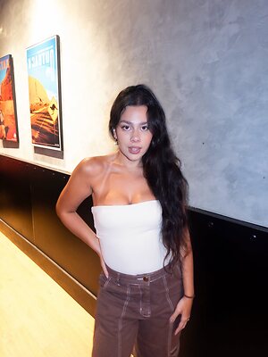 Julia Alvarenga leaked photo #26