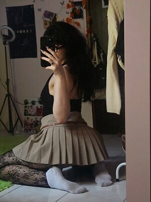 Julia Azarity leaked photo #30