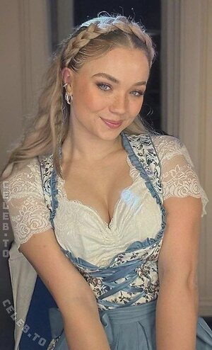 Julia Beautx Nude Leaked Photo #23