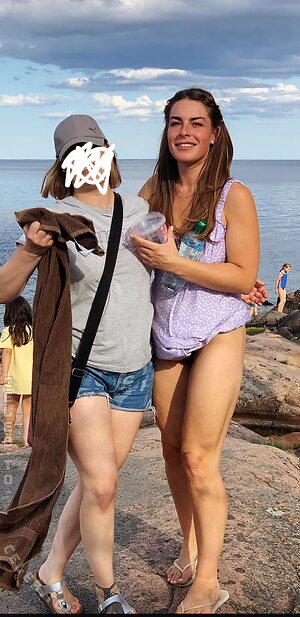 Julia Brüggemann Nude Leaked Photo #4