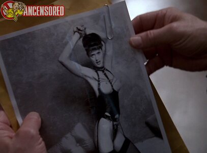 Julia Campbell leaked photo #4