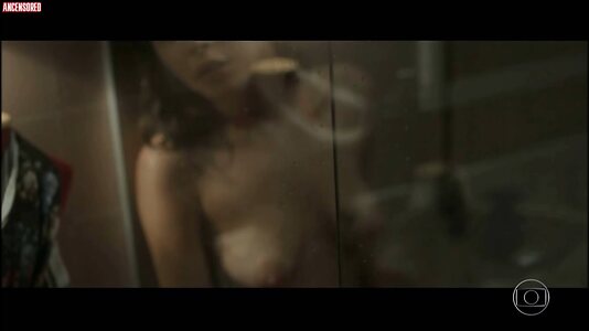 Julia Dalavia leaked photo #5