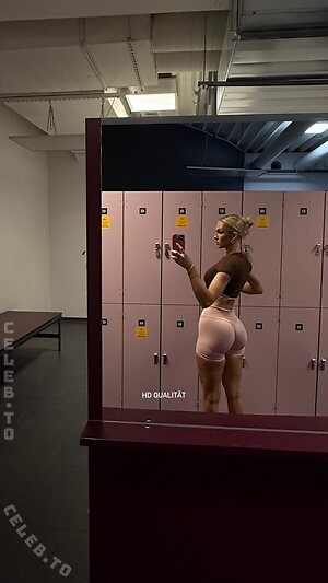 Julia Dröge Nude Leaked Photo #7