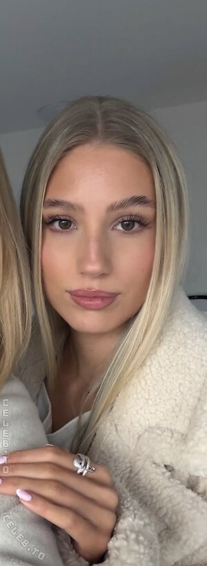 Julia Eumel Nude Leaked Photo #3