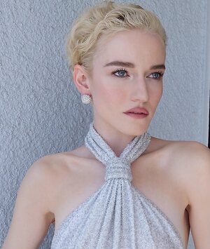 Julia Garner