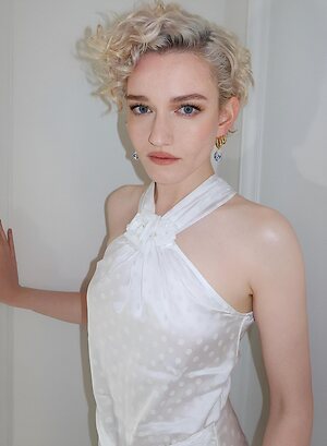 Julia Garner