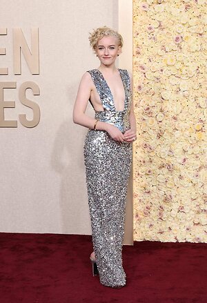 Julia Garner leaked photo #38
