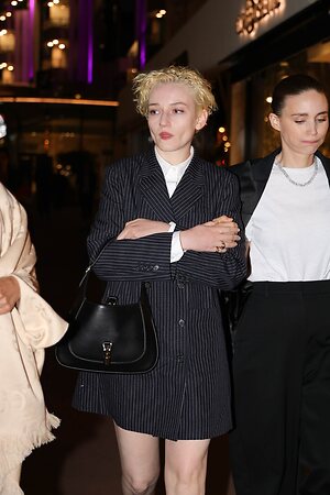 Julia Garner leaked photo #53