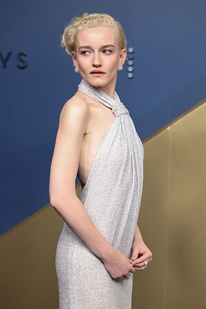 Julia Garner leaked photo #130