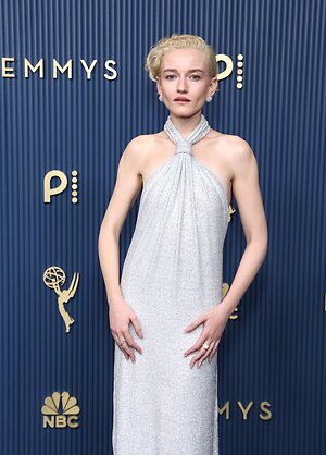 Julia Garner leaked photo #138