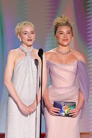 Julia Garner leaked photo #164