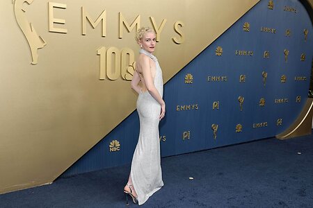 Julia Garner leaked photo #170