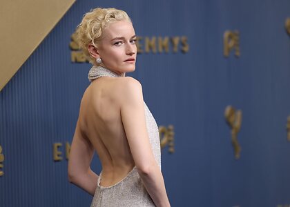 Julia Garner leaked photo #172