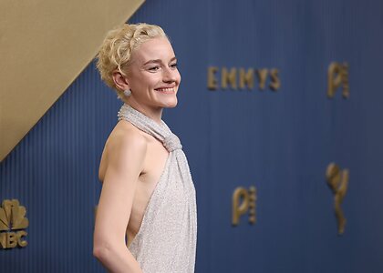 Julia Garner leaked photo #174