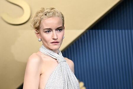 Julia Garner leaked photo #175