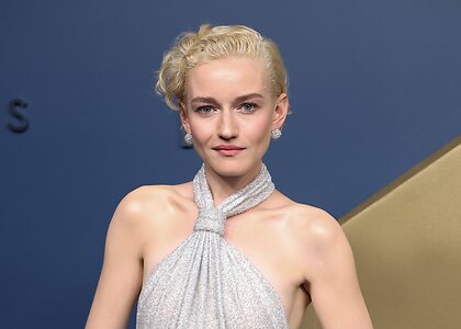 Julia Garner leaked photo #180