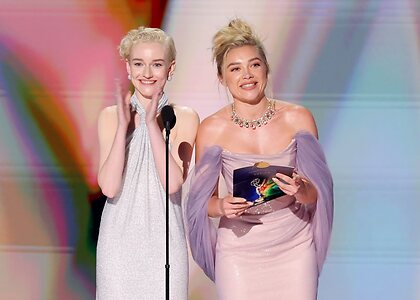 Julia Garner leaked photo #194